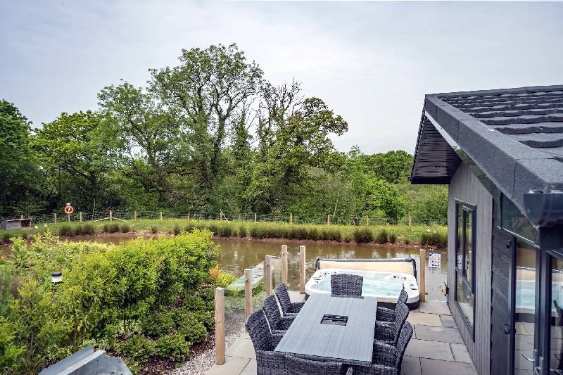 Click here for more about Lilac Lodge, 22 Roadford Lake Lodges