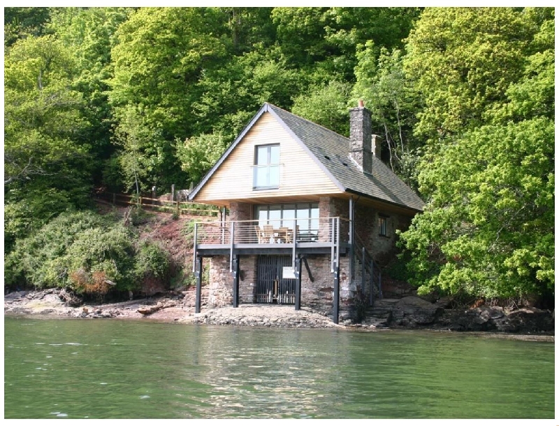 Click here for more about Sandridge Boathouse