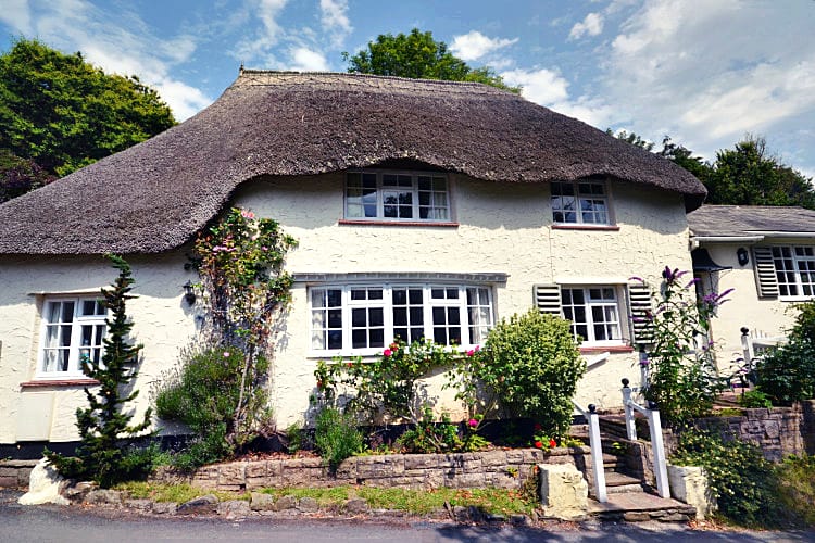 Click here for more about Pheasant Cottage