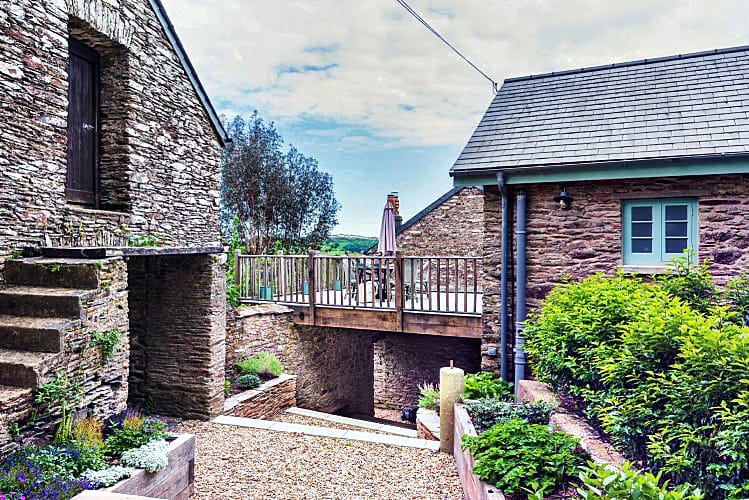 Click here for more about Farriers Cottage, Chipton Barton
