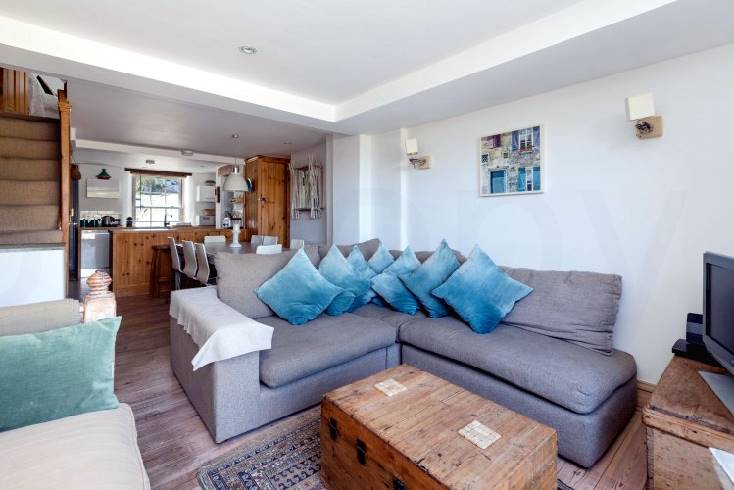 Cornerstone Cottage is located in Salcombe