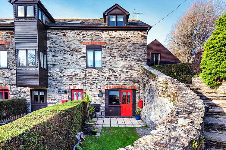 Click here for more about Millwheel Cottage