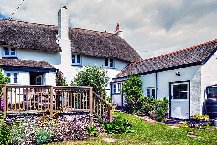 Click here for more about End Cottage