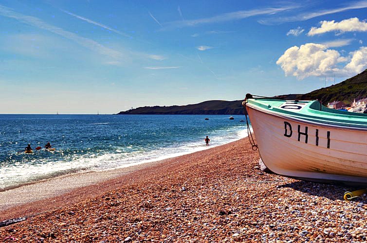 Anchor Cottage is located in Beesands