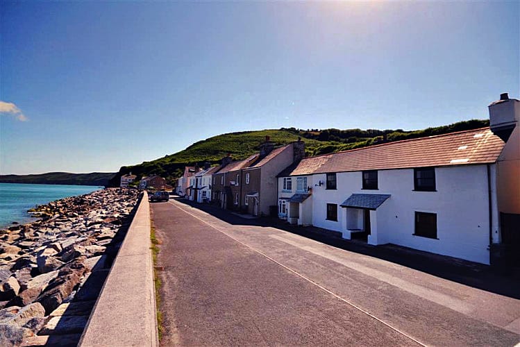 14 Beesands is located in Beesands